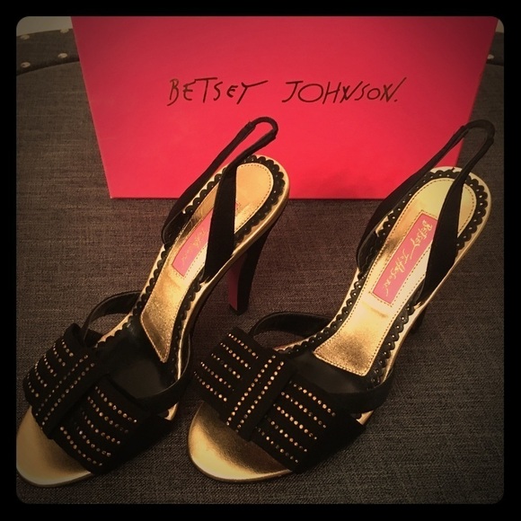 Betsey Johnson Shoes - Betsy Johnson Black & Gold Bow Slingback Heels NWT
